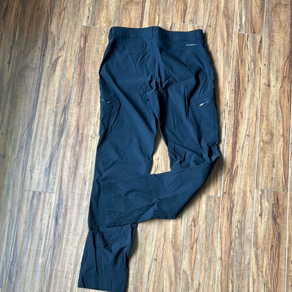 Women’s Black Eddie Bauer Guide Pro Hiking Pants Size 6 - Picture 3 of 5